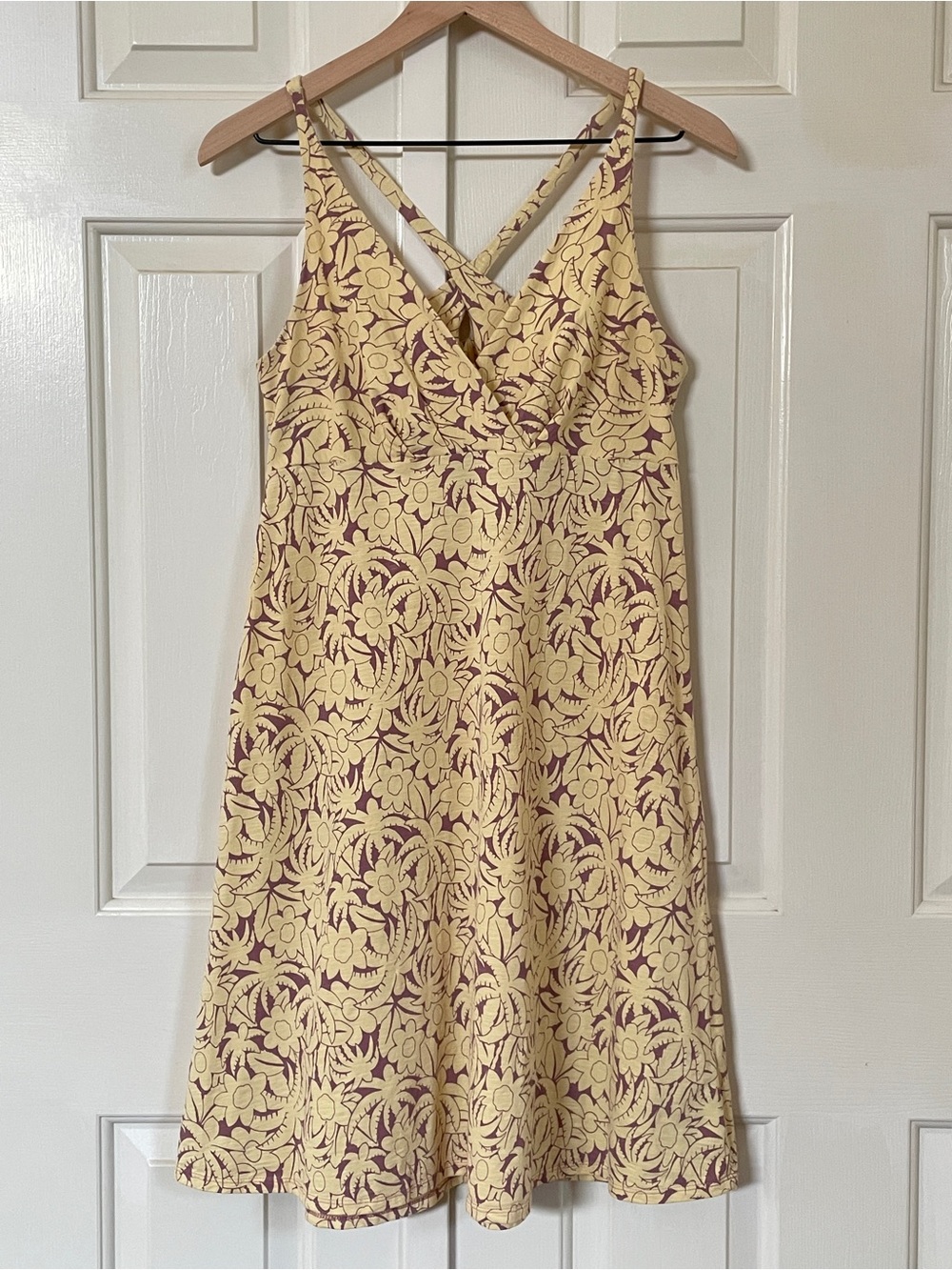 Patagonia Amber Dawn Dress Medium Organic Cotton Floral Crossback